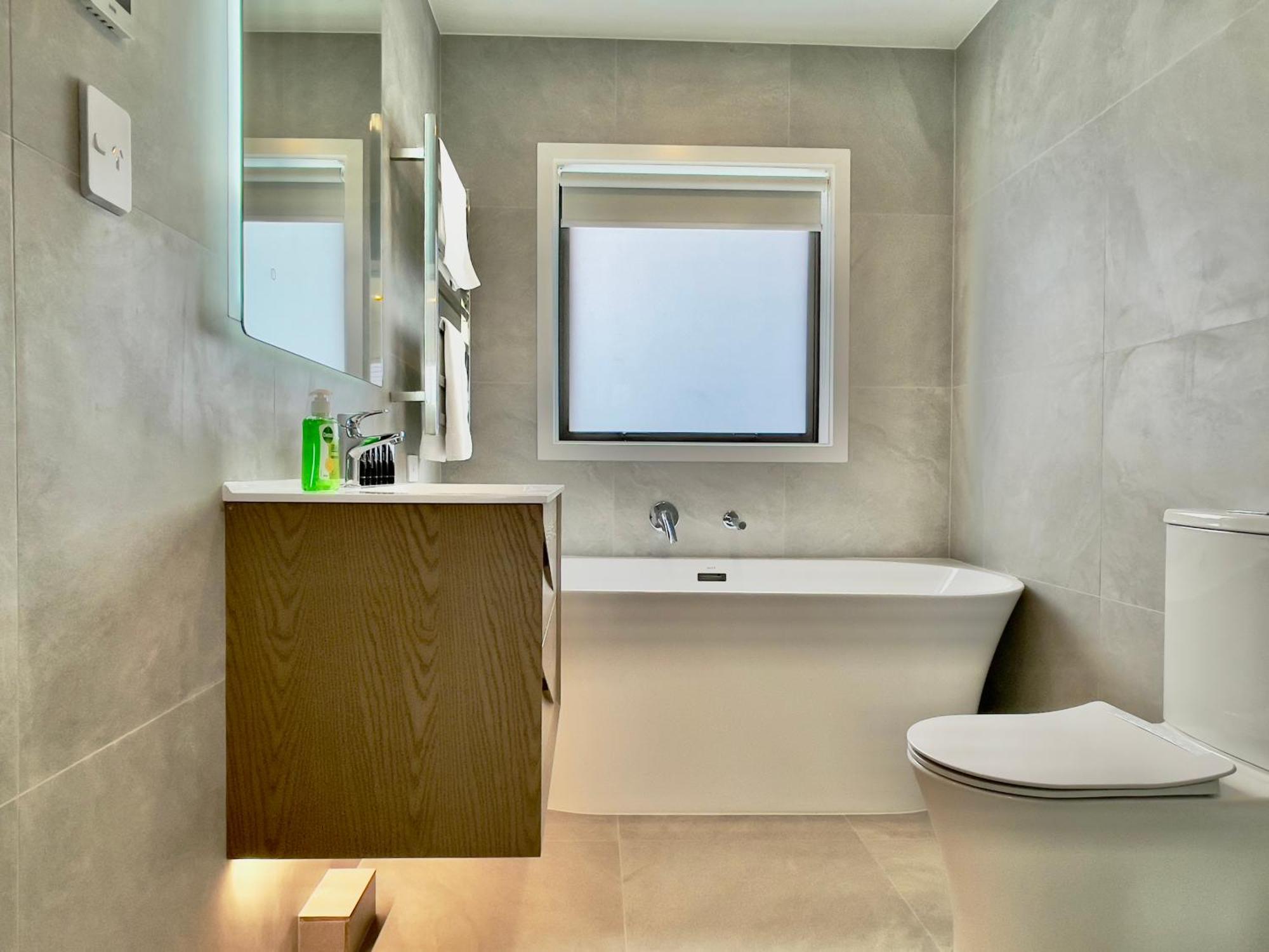 Sky Stars Brand-New Comfortable 3 & 4-Bedroom Houses Оукланд Екстериор снимка
