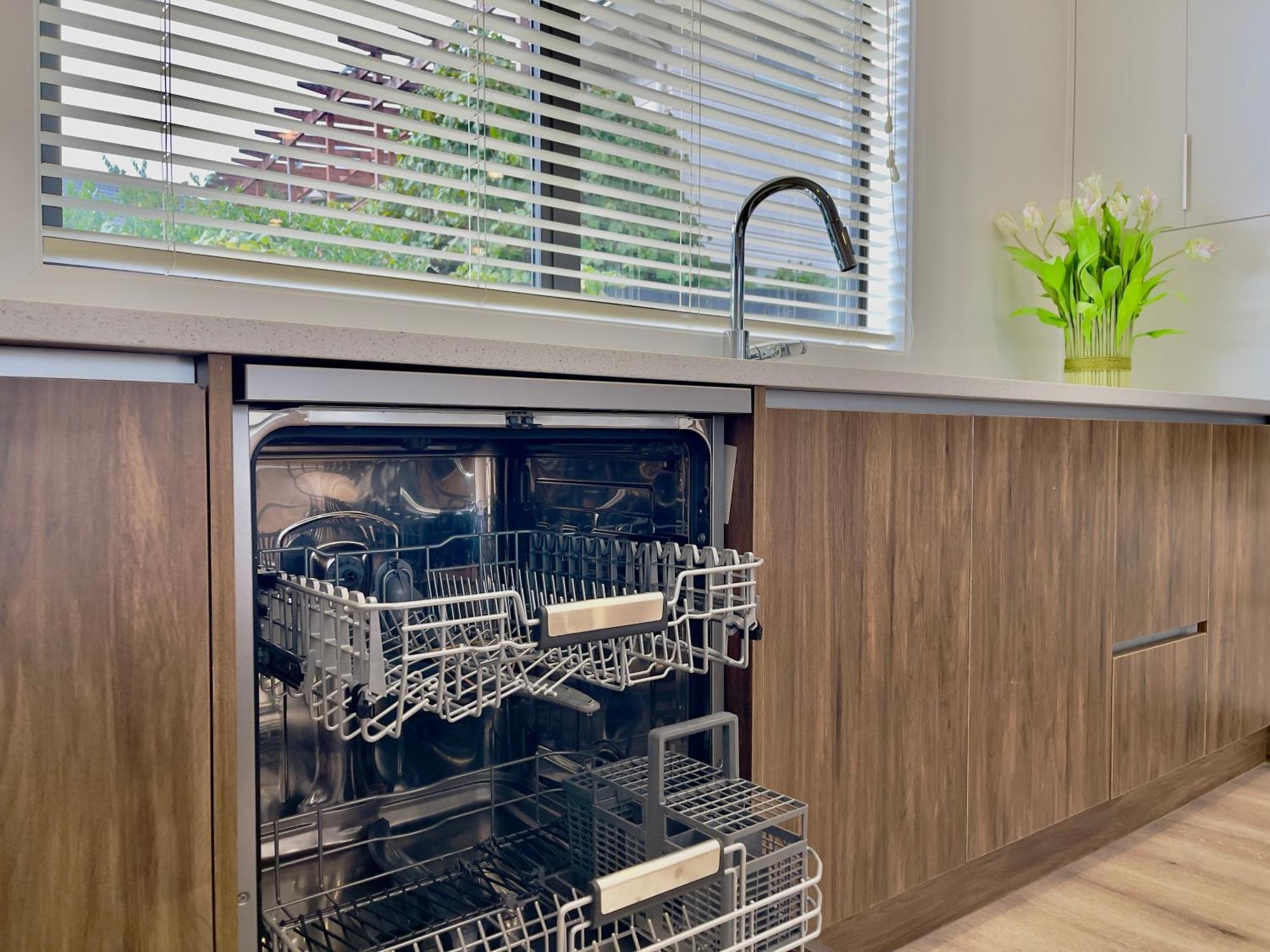 Sky Stars Brand-New Comfortable 3 & 4-Bedroom Houses Оукланд Екстериор снимка