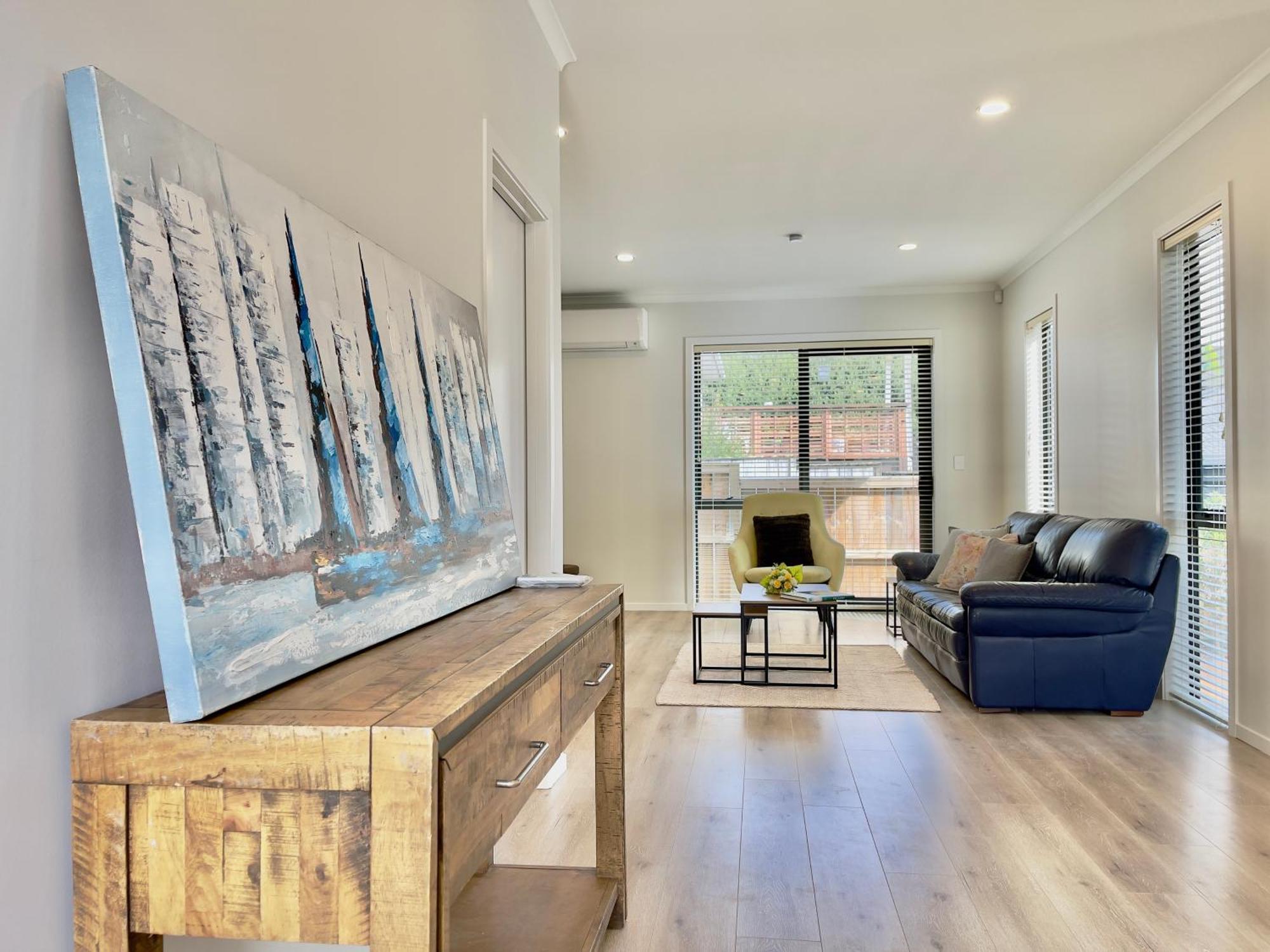Sky Stars Brand-New Comfortable 3 & 4-Bedroom Houses Оукланд Екстериор снимка