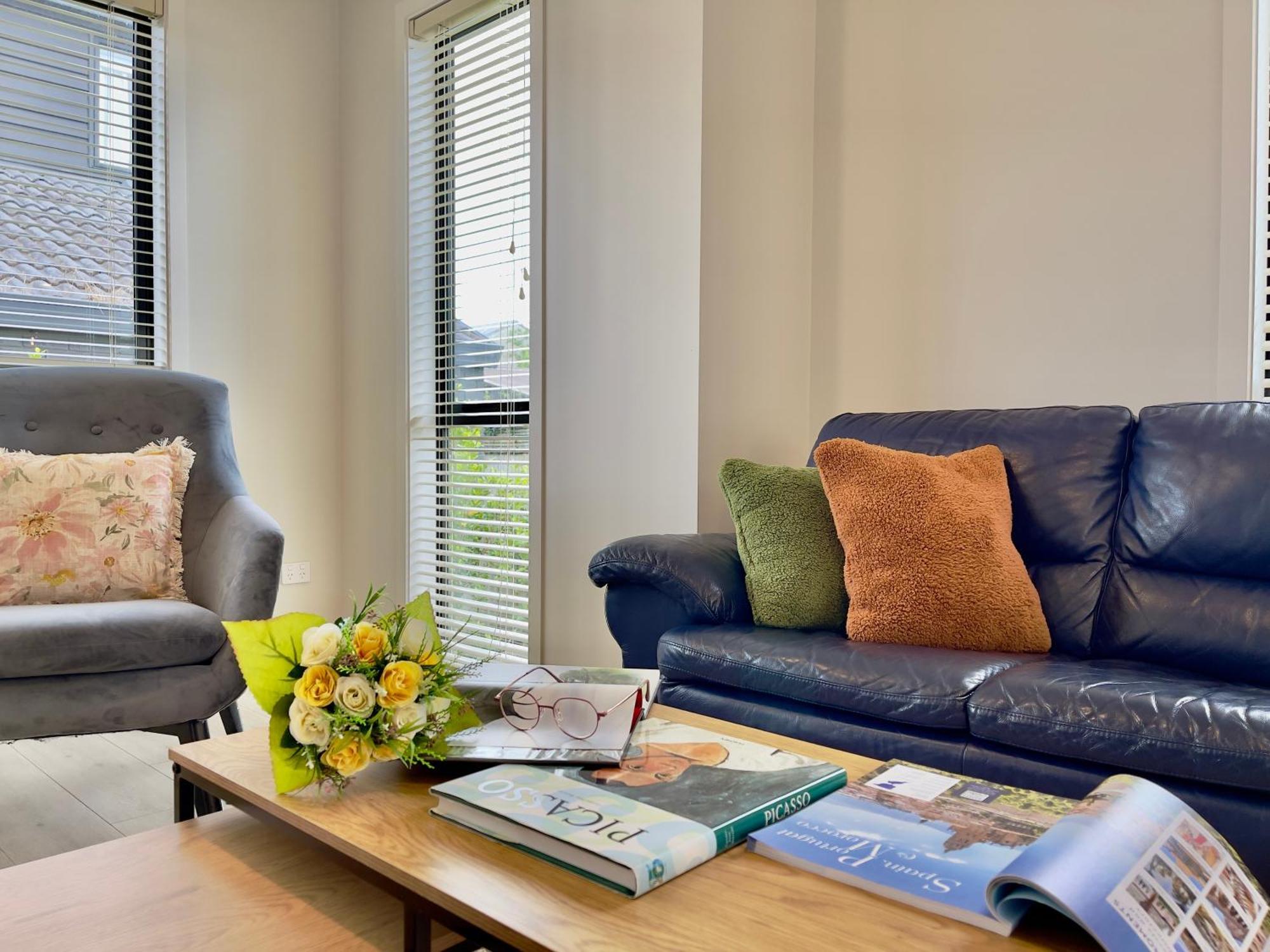 Sky Stars Brand-New Comfortable 3 & 4-Bedroom Houses Оукланд Екстериор снимка